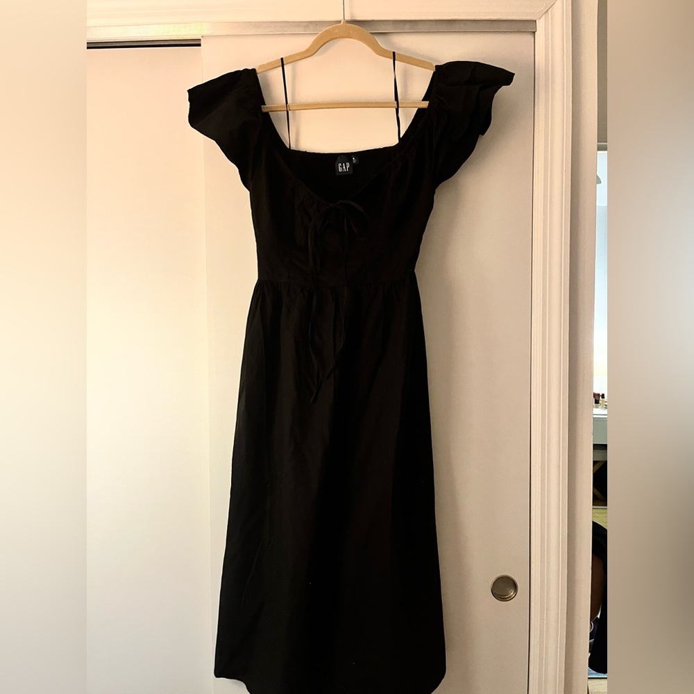 Black Gap Dress Small & Medium